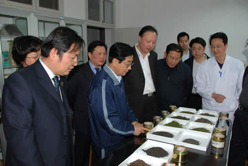 參觀部茶葉質(zhì)檢中心